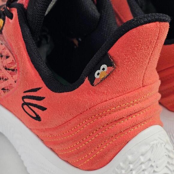 Athletic_Shoes